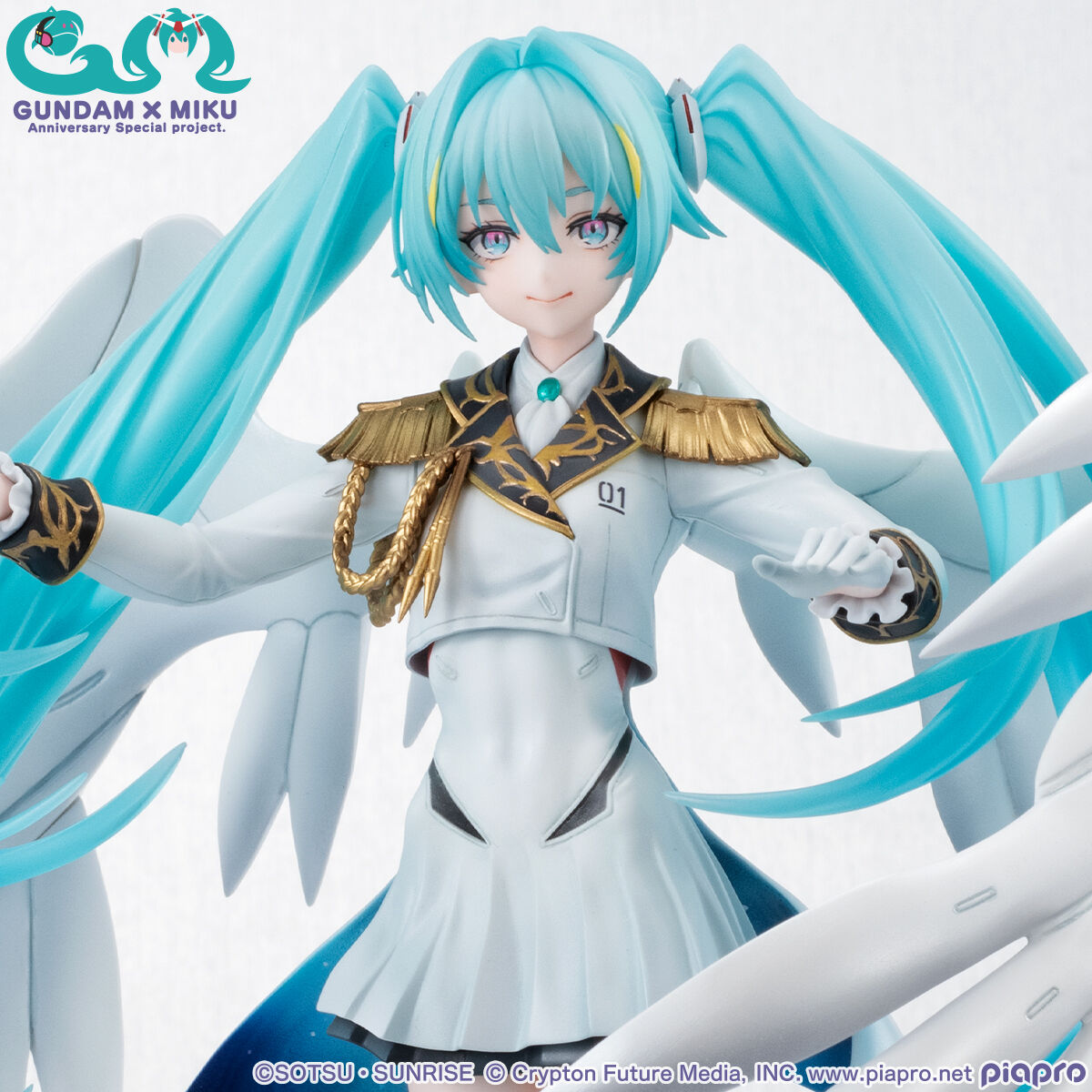 Mobile Suit Gundam 45th Anniversary x Hatsune Miku Lucrea - Hatsune Miku x Wing Gundam Zero EW