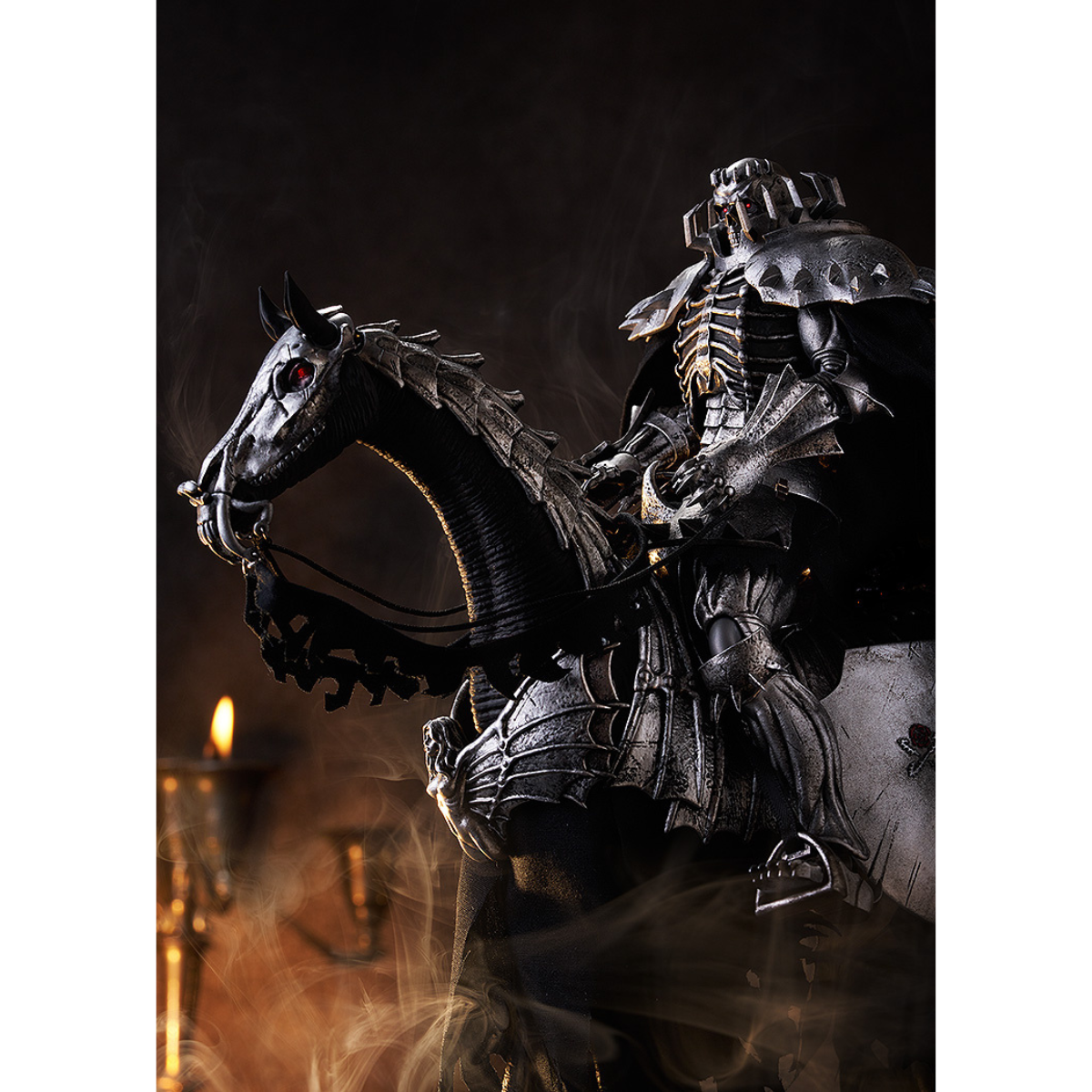 BERSERK FIGMA - SKULL KNIGHT DX EDITION