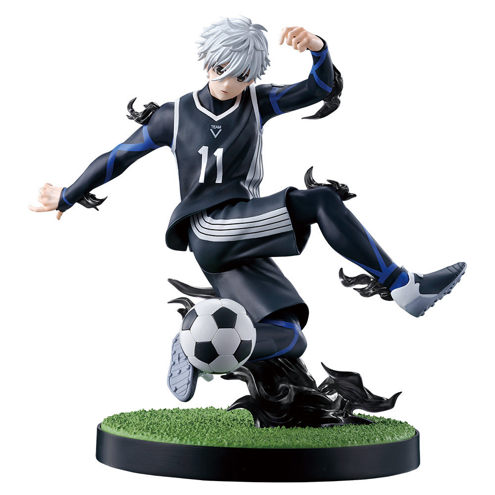 BLUELOCK ICHIBAN KUJI FIGURE - HAVE A WEAPON DESTROYER (STRIKER) - C PRIZE - SEISHIRO NAGI