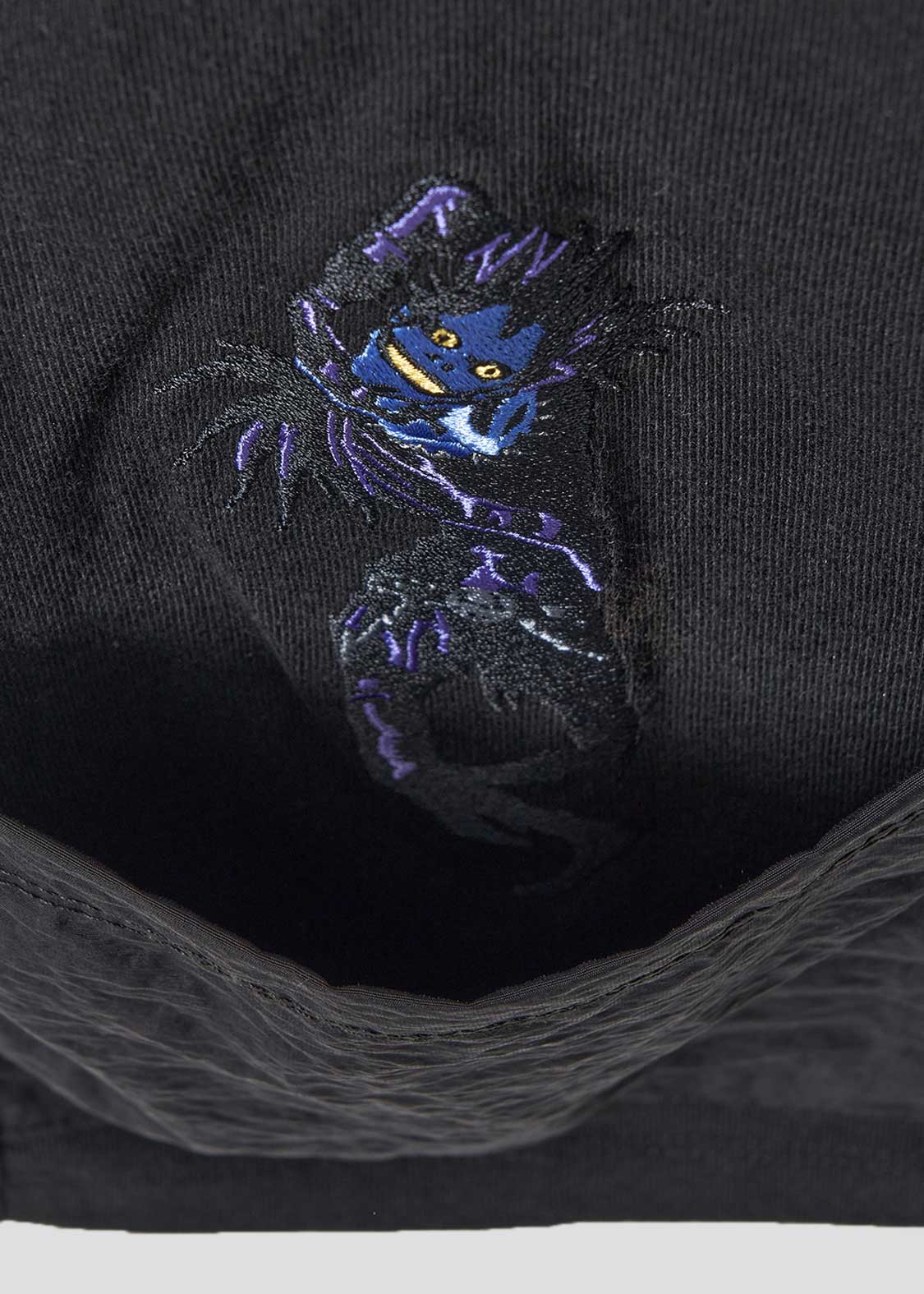 Death Note Graniph - Potato chips Side pocket big silhouette T-shirt