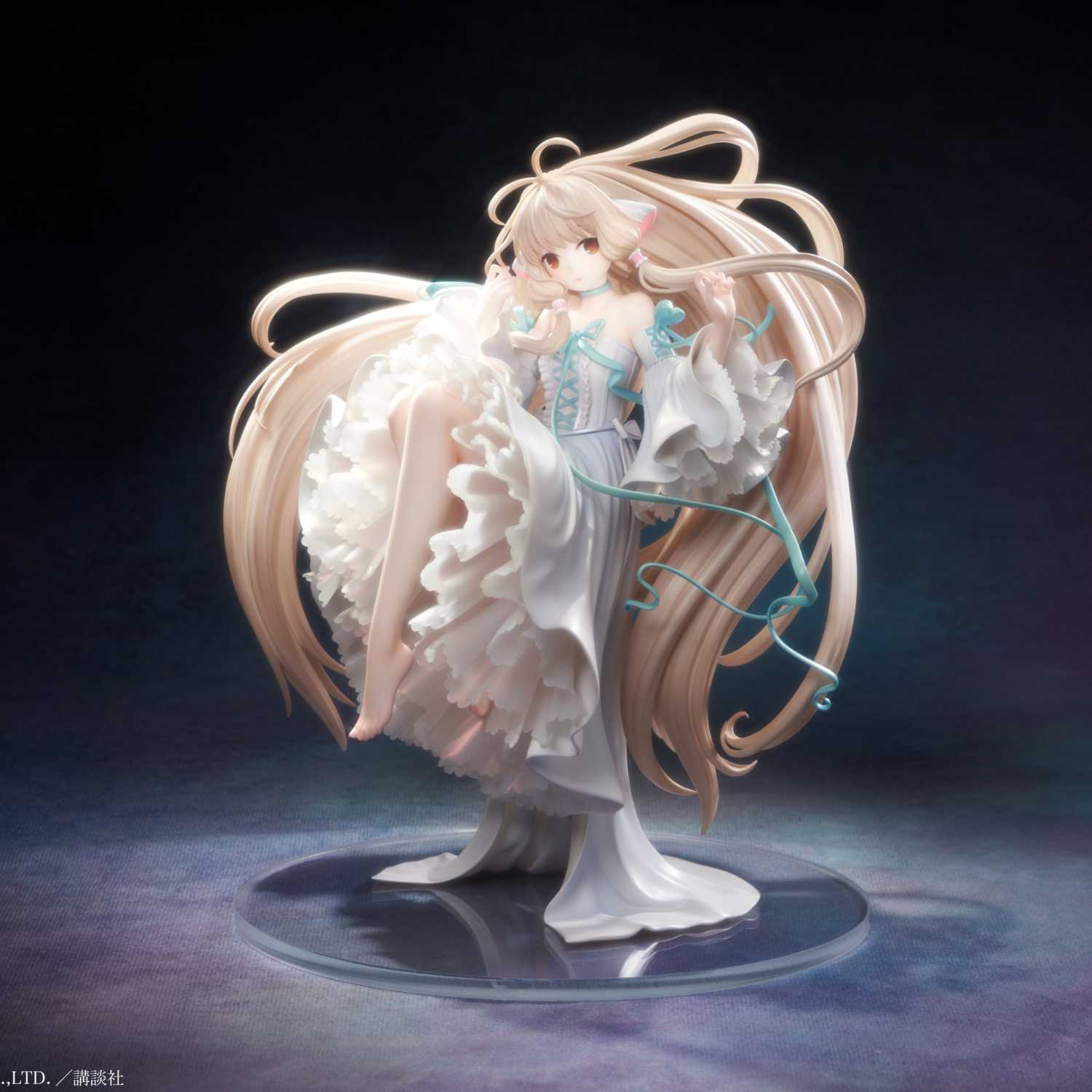 Chobits 1/6 Scale Figure - Chi (Standard or Deluxe Edition) [Pre