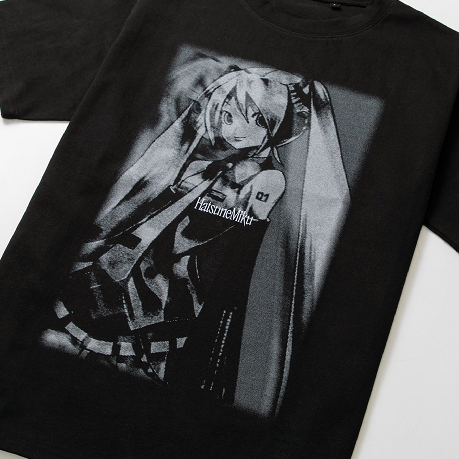FAVMENT x Hatsune Miku Fashion Collection - Graphic T-Shirt Type 1