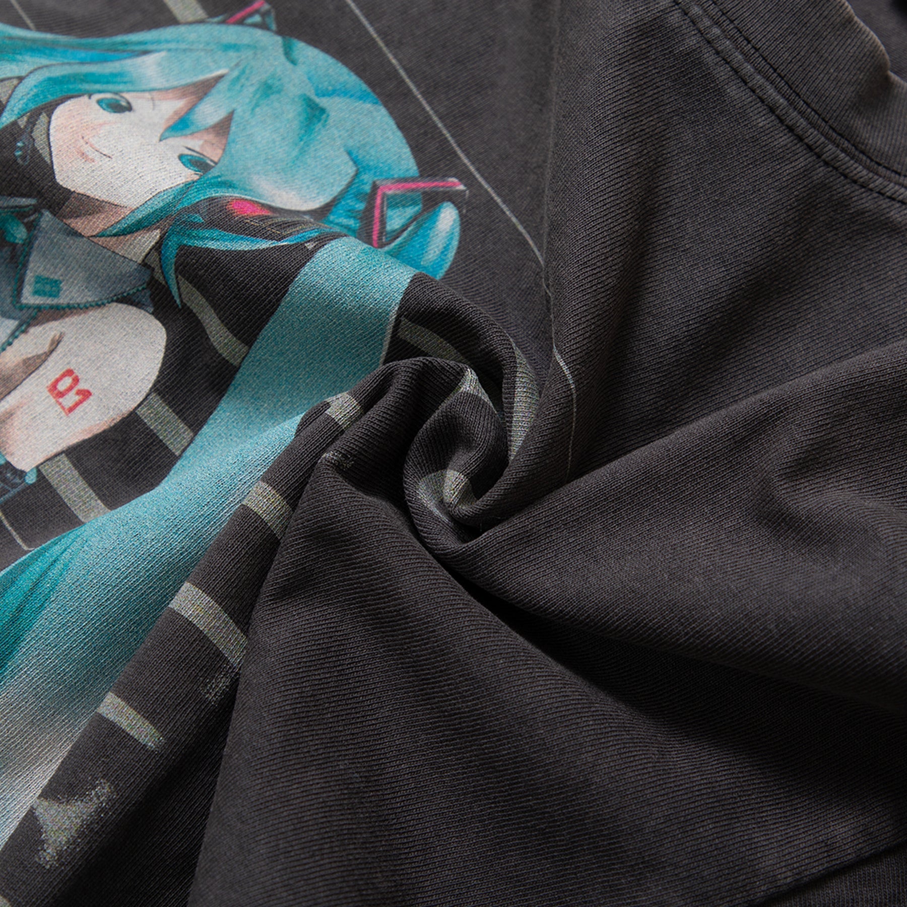 FAVMENT x Hatsune Miku Fashion Collection - Vintage T-Shirt