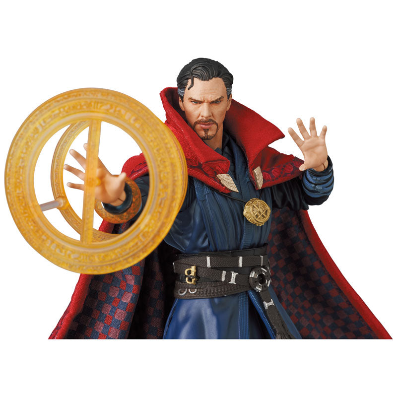 MAFEX No.152 - Doctor Strange (Infinity War Ver.)