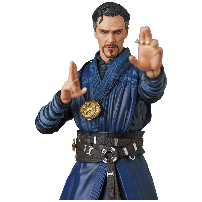 MAFEX No.152 - Doctor Strange (Infinity War Ver.)