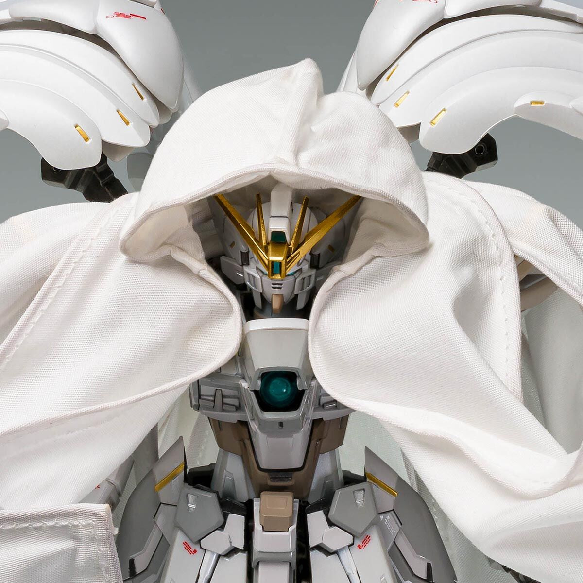 Gundam Fix Figuration Metal Composite Figure - Wing Gundam Zero Cloaked Custom