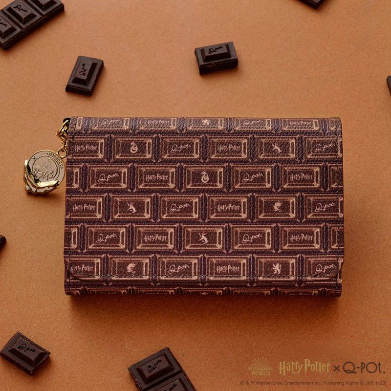 Harry Potter x Q-pot Collection - Hogwarts Chocolate Short Wallet