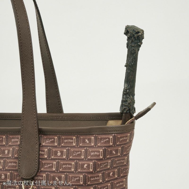Harry Potter x Q-pot Collection - Hogwarts Chocolate Zip Tote Bag