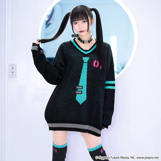 Hatsune Miku x Listen Flavor - Hatsune Miku V-Neck Knit Black