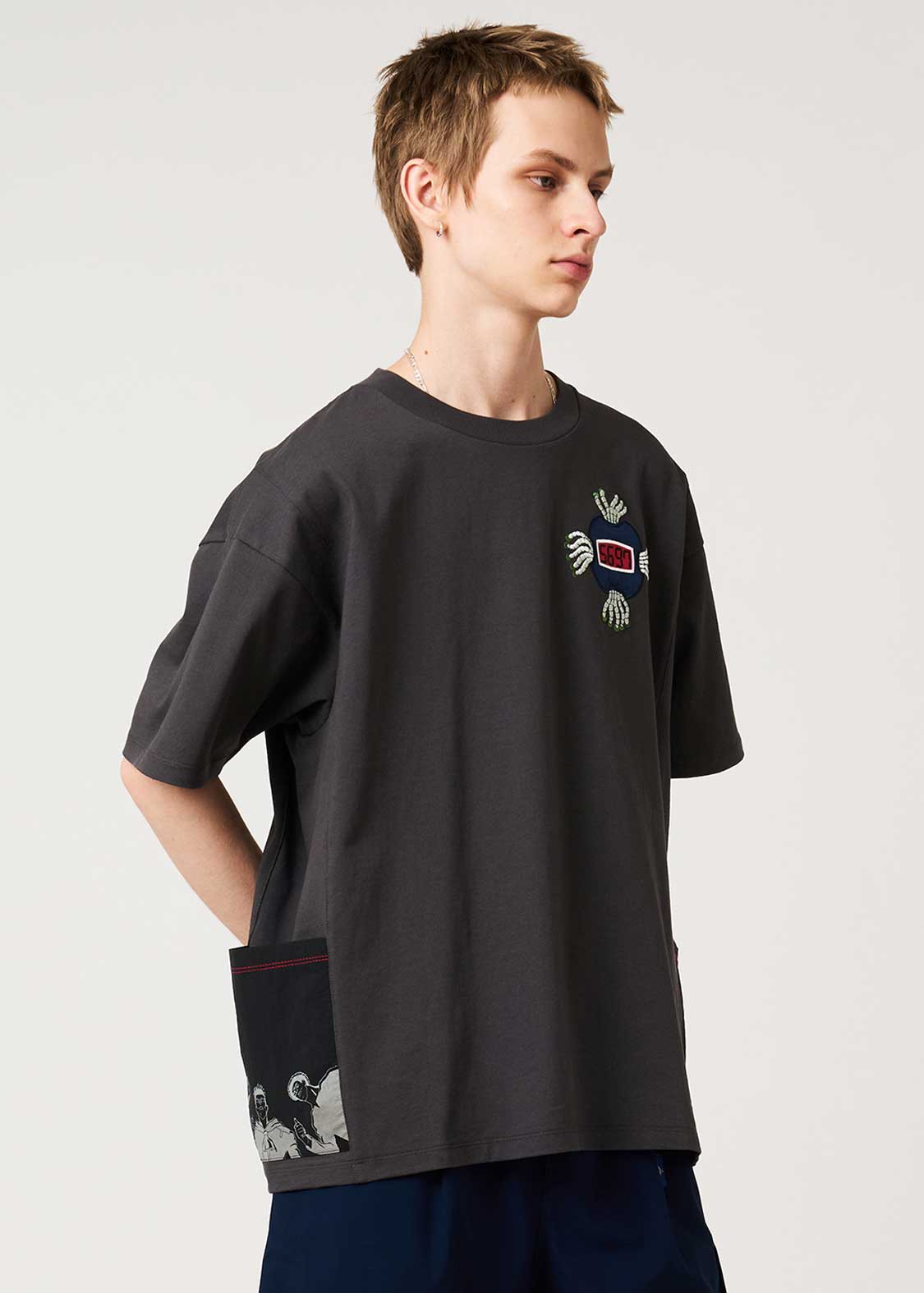 Hunter x Hunter X Graniph Fashion Collection - The Bomber Side Pocket Big Silhouette T-Shirt