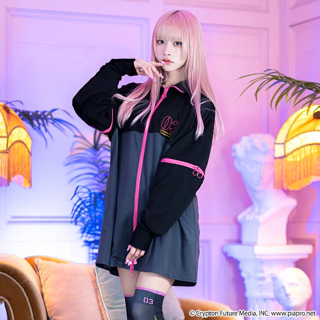 Megurine Luka x Listen Flavor - Stretch 2-Way Shirt