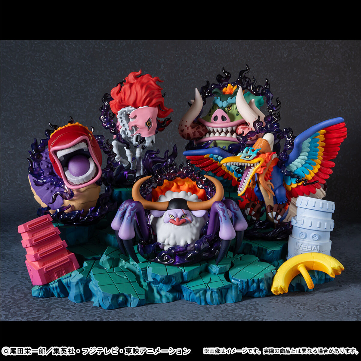 One Piece World Collectible Figure Premium - Monkey D. Luffy vs. the Five Elders