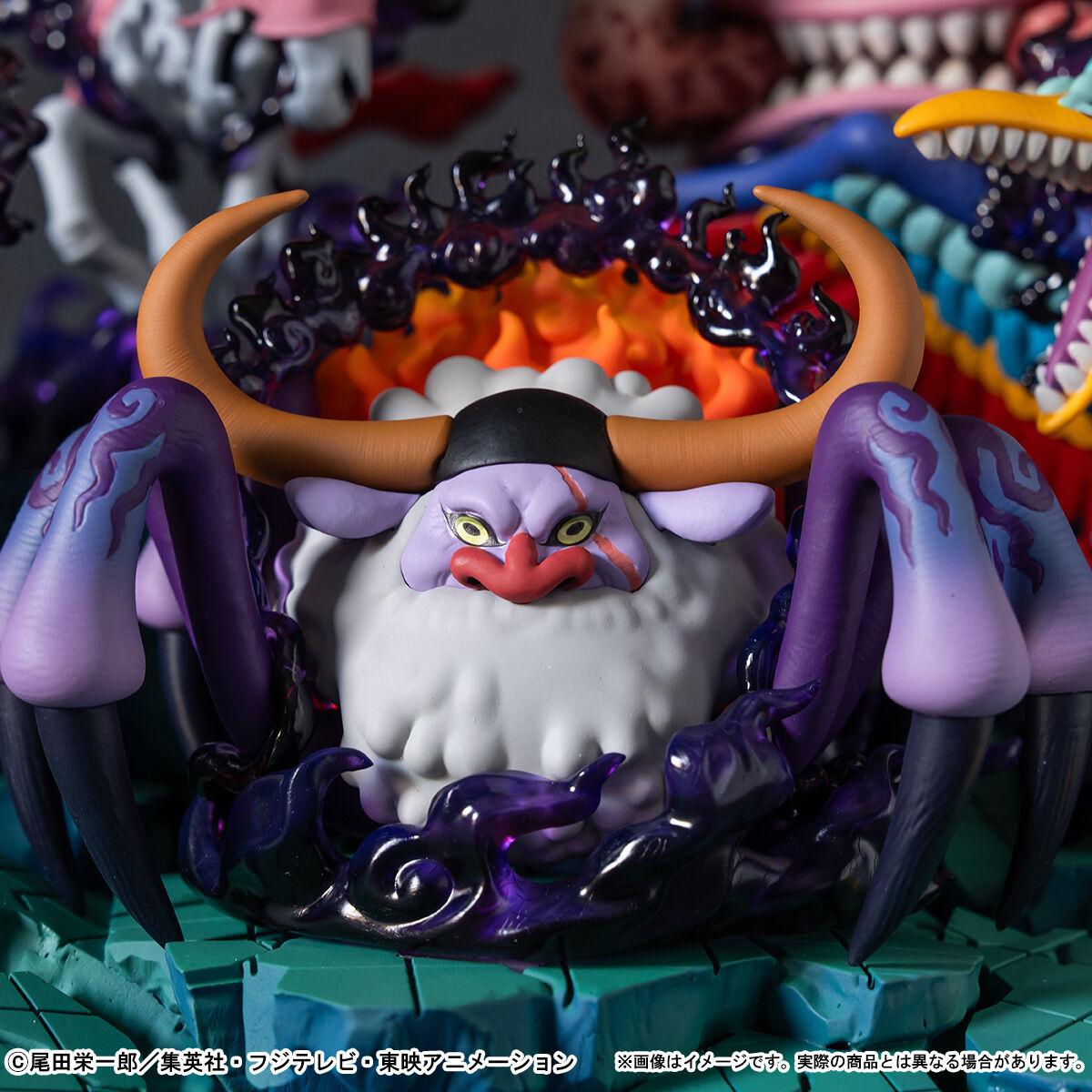 One Piece World Collectible Figure Premium - Monkey D. Luffy vs. the Five Elders