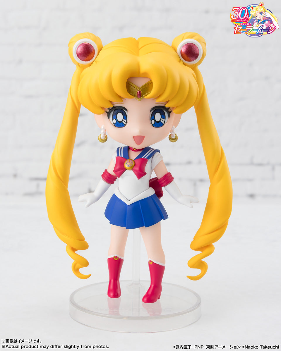Pretty Guardian Sailor Moon Figuarts Mini - Sailor Moon Crystal Star Compact Edition
