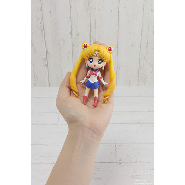Pretty Guardian Sailor Moon Figuarts Mini - Sailor Moon
