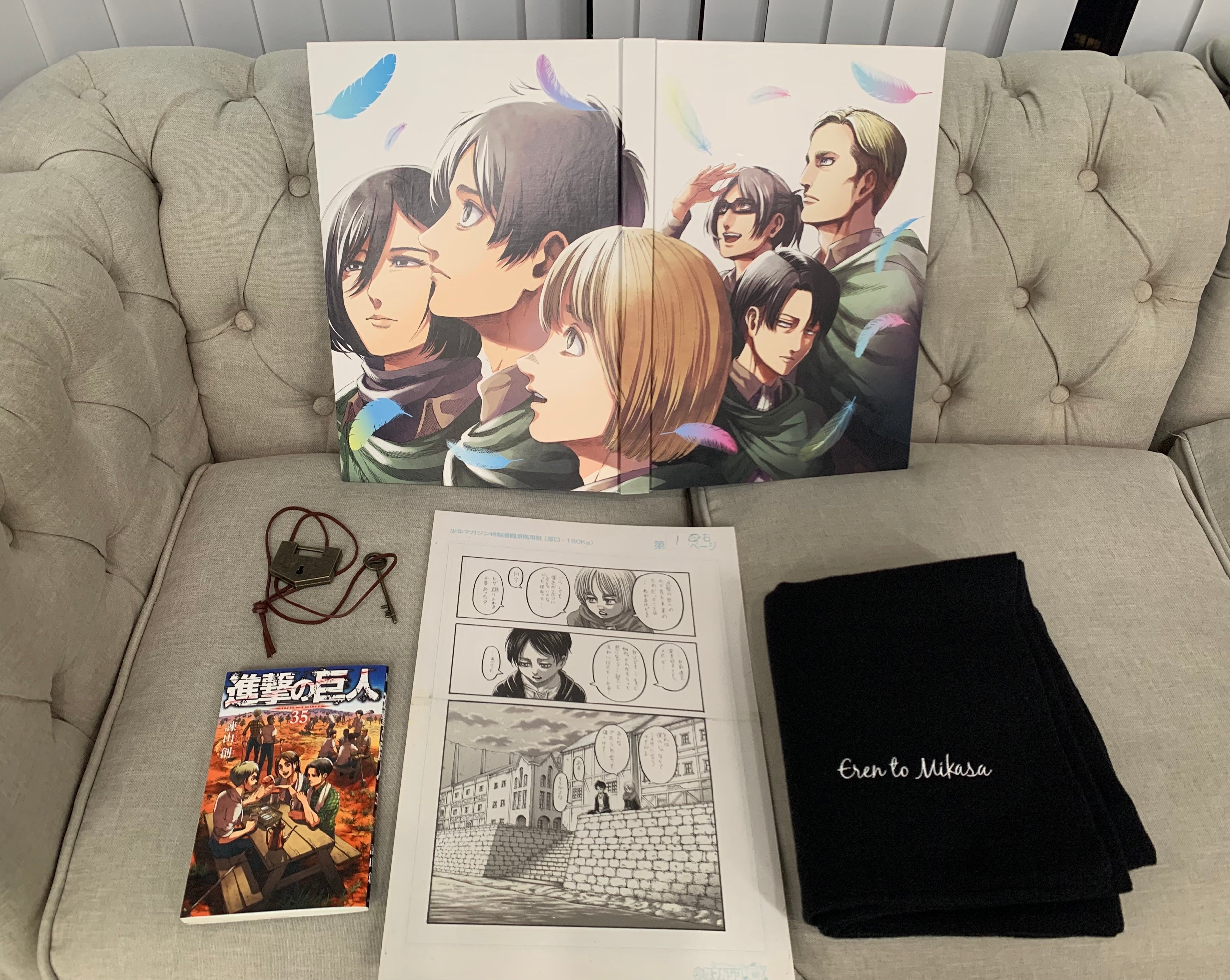 ATTACK ON TITAN ARTBOOK FLY - LIMITED EDITION + BONUS
