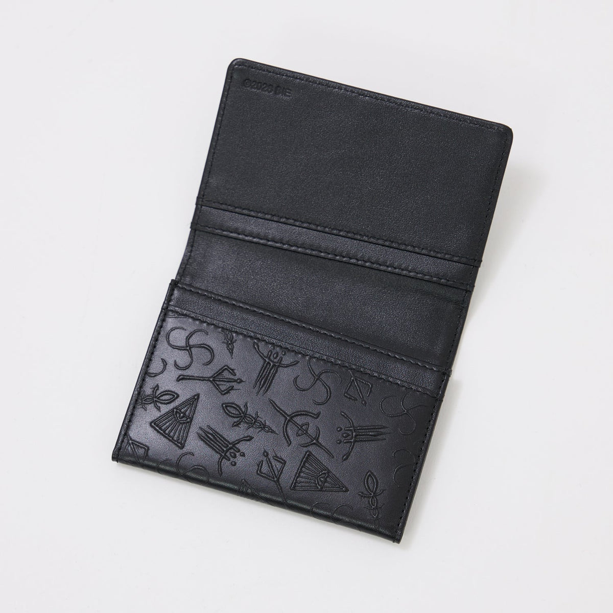 Bloodborne SuperGroupies Hunter Card Case — official product view 4