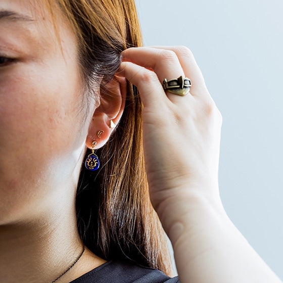 Castle in the Sky My Treasure Lapis Lazuli Single Earring - official view 7