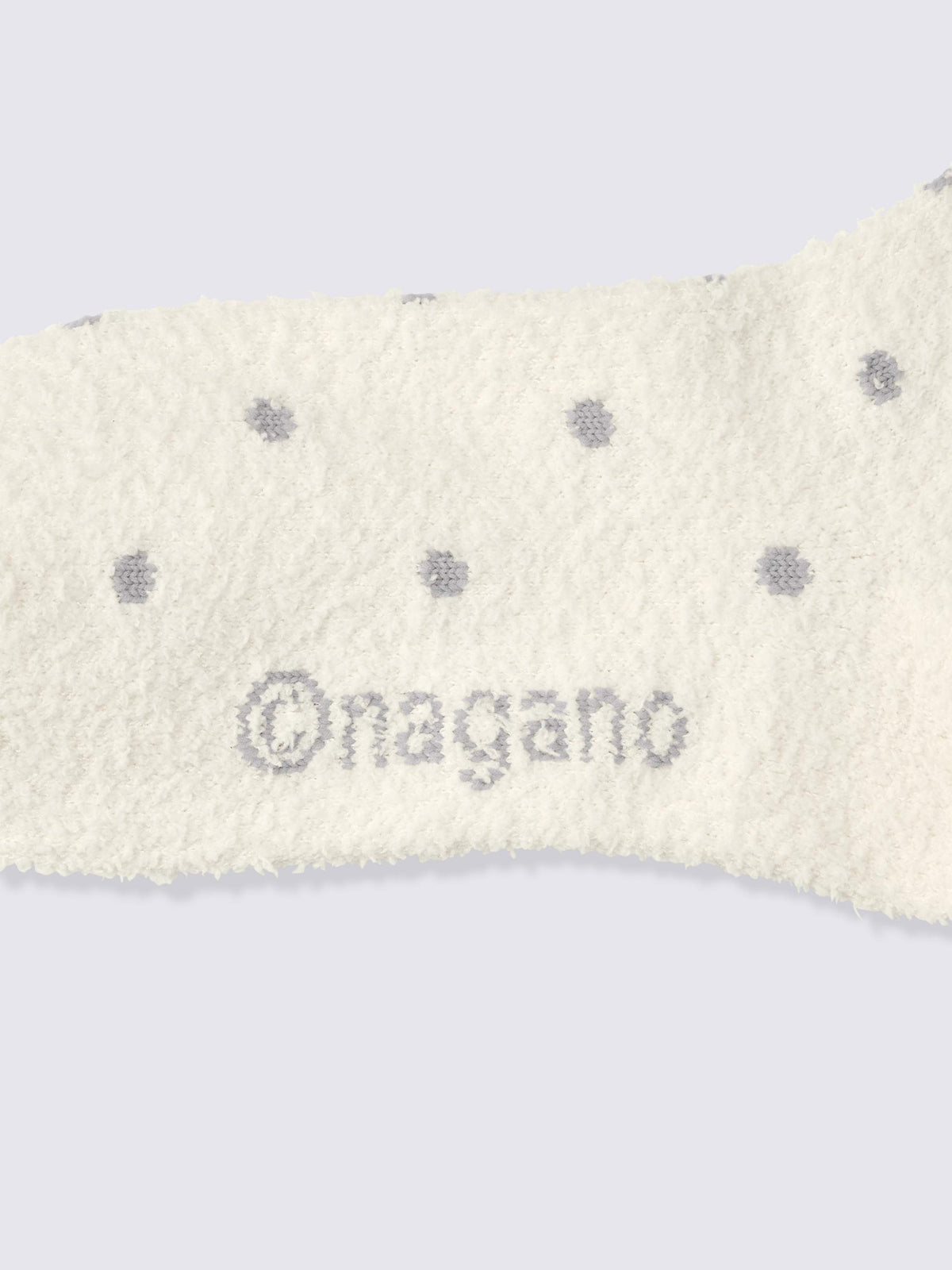 Chiikawa Snow Day Chiikawa Fluffy Room Socks — 2 Pairs — official product photograph