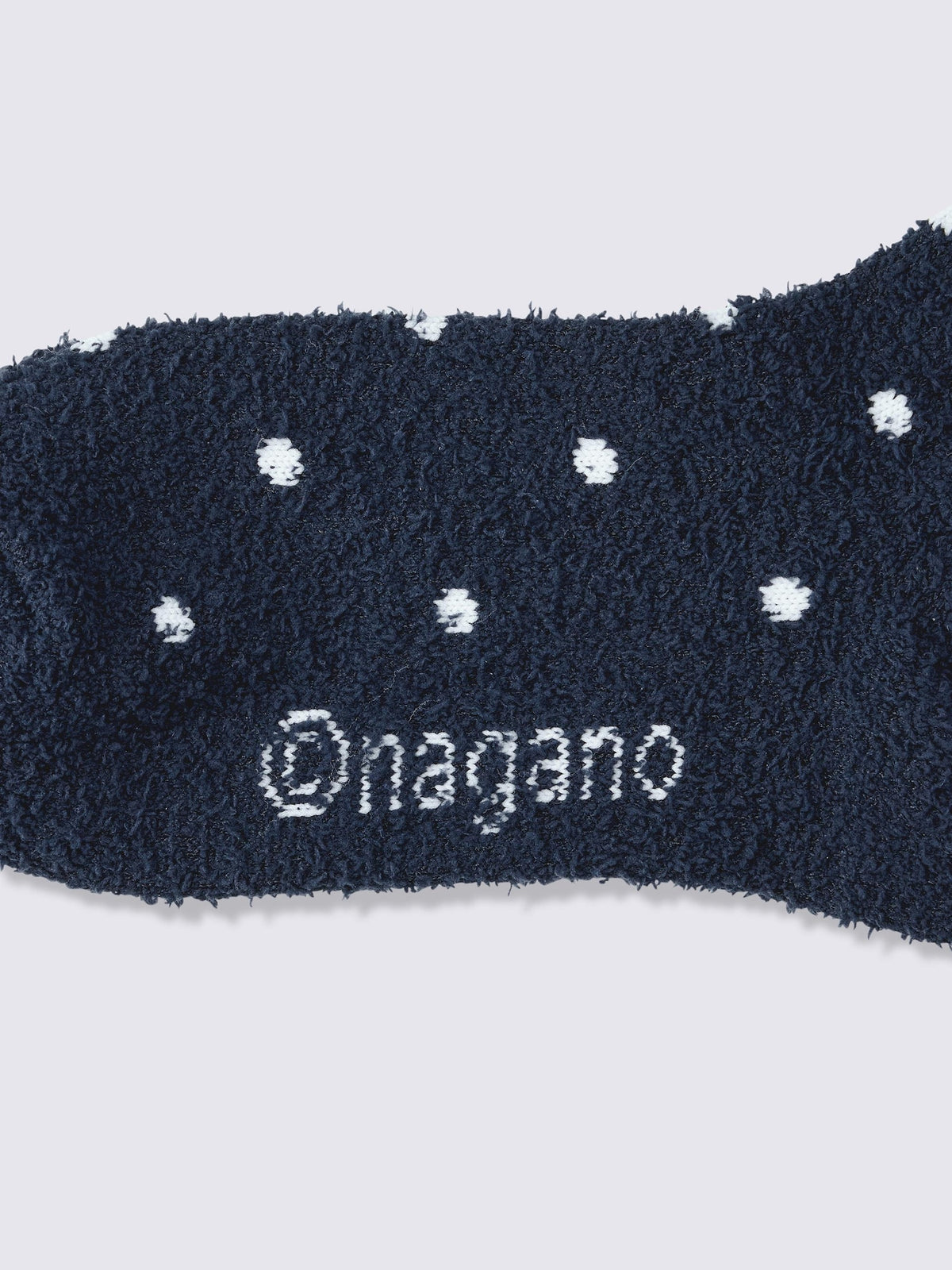 Chiikawa Snow Day Hachiware Fluffy Room Socks — 2 Pairs — official product photograph