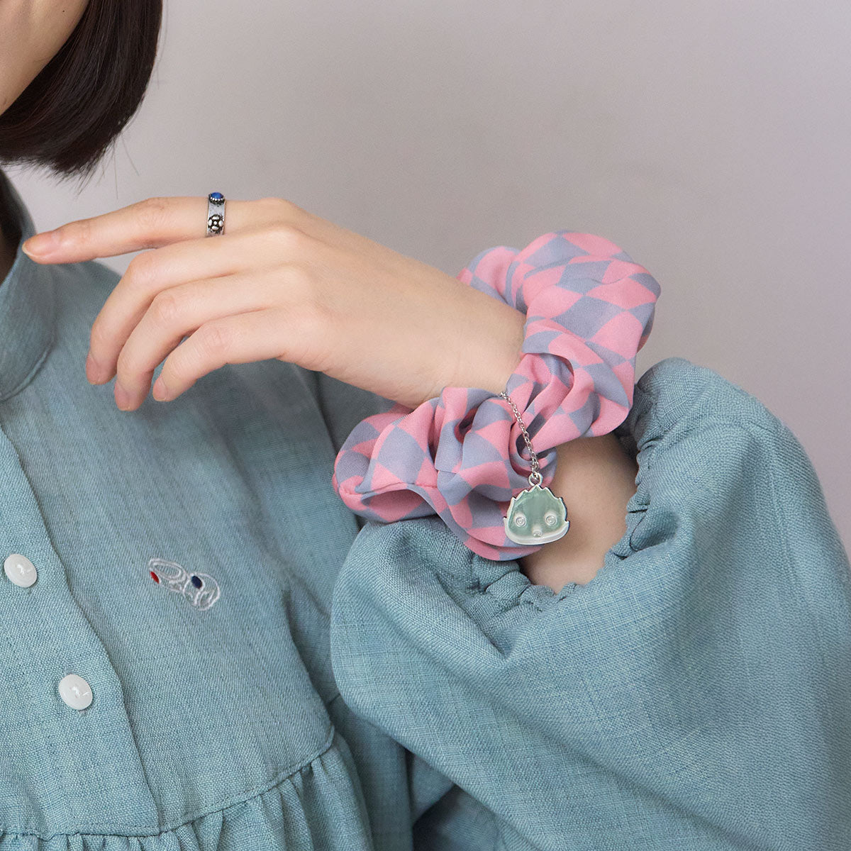 Howl's Moving Castle - Howl's Cloak Scrunchie with Calcifer Charm - official product view 1