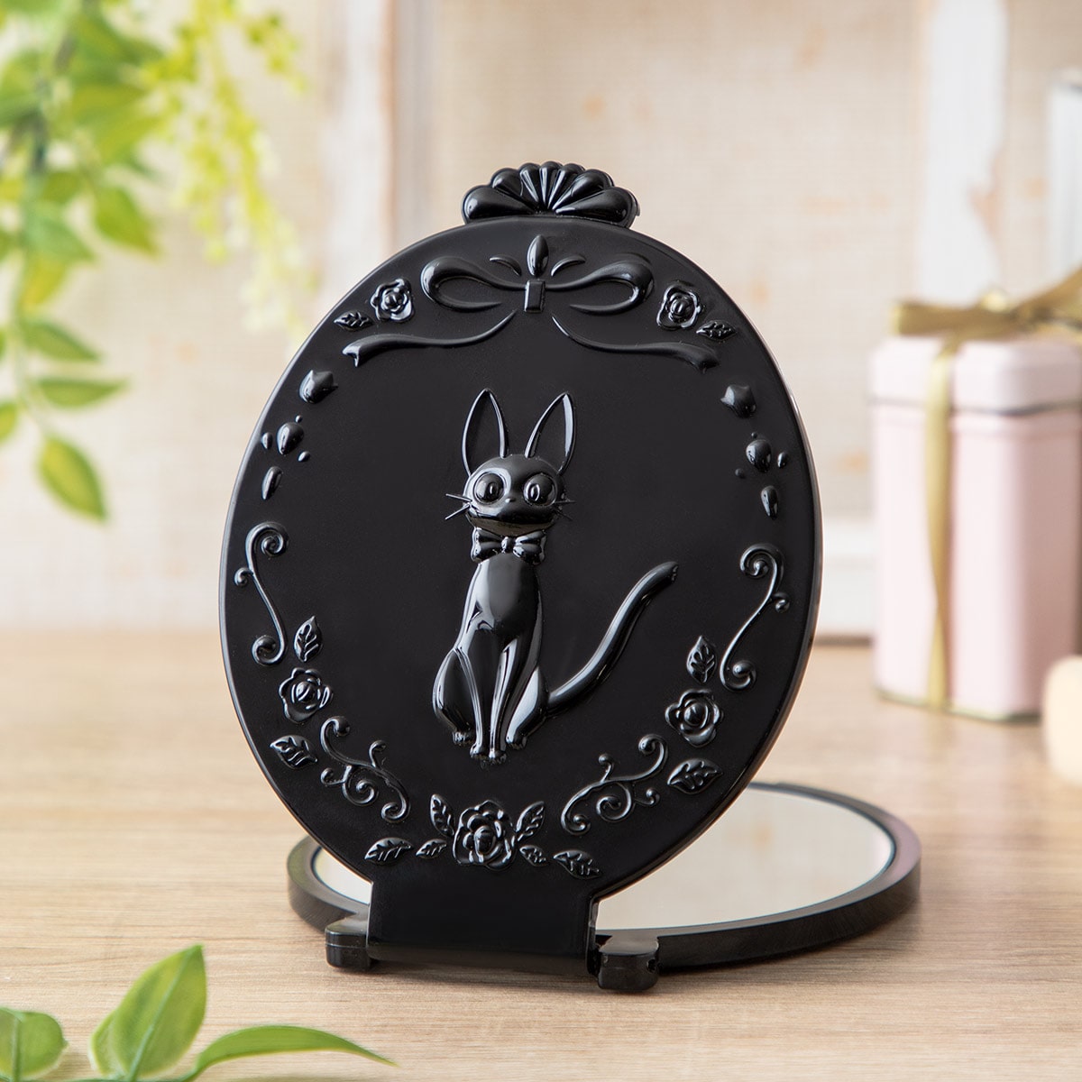 Kiki's Delivery Service Black Jiji Compact Stand Mirror - official view 1