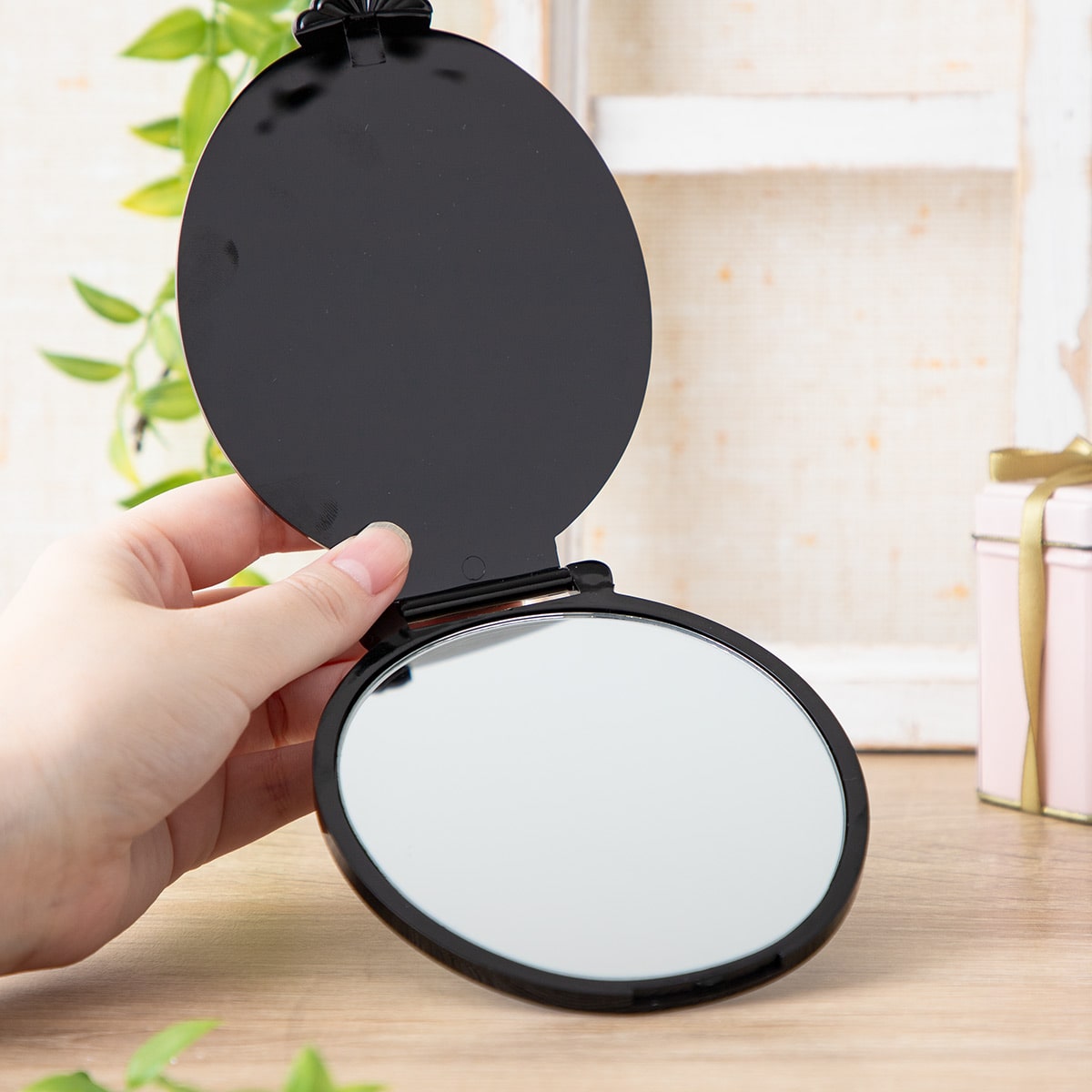 Kiki's Delivery Service Black Jiji Compact Stand Mirror - official view 3