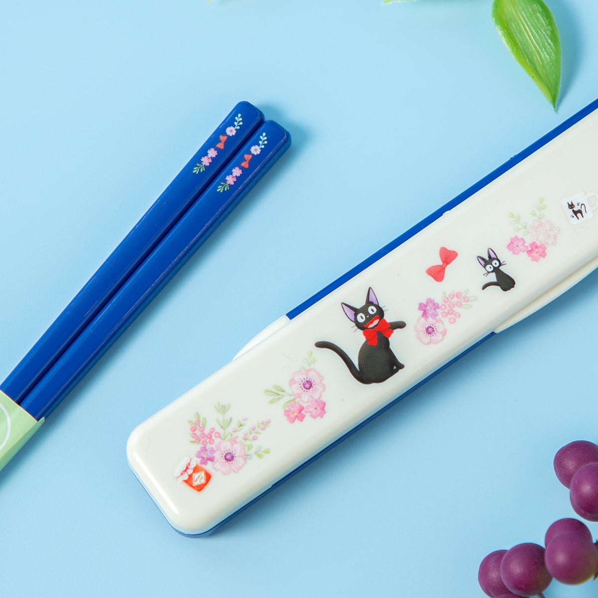 Kiki's Delivery Service French Chopsticks and Quiet Case 18 cm - official view 2