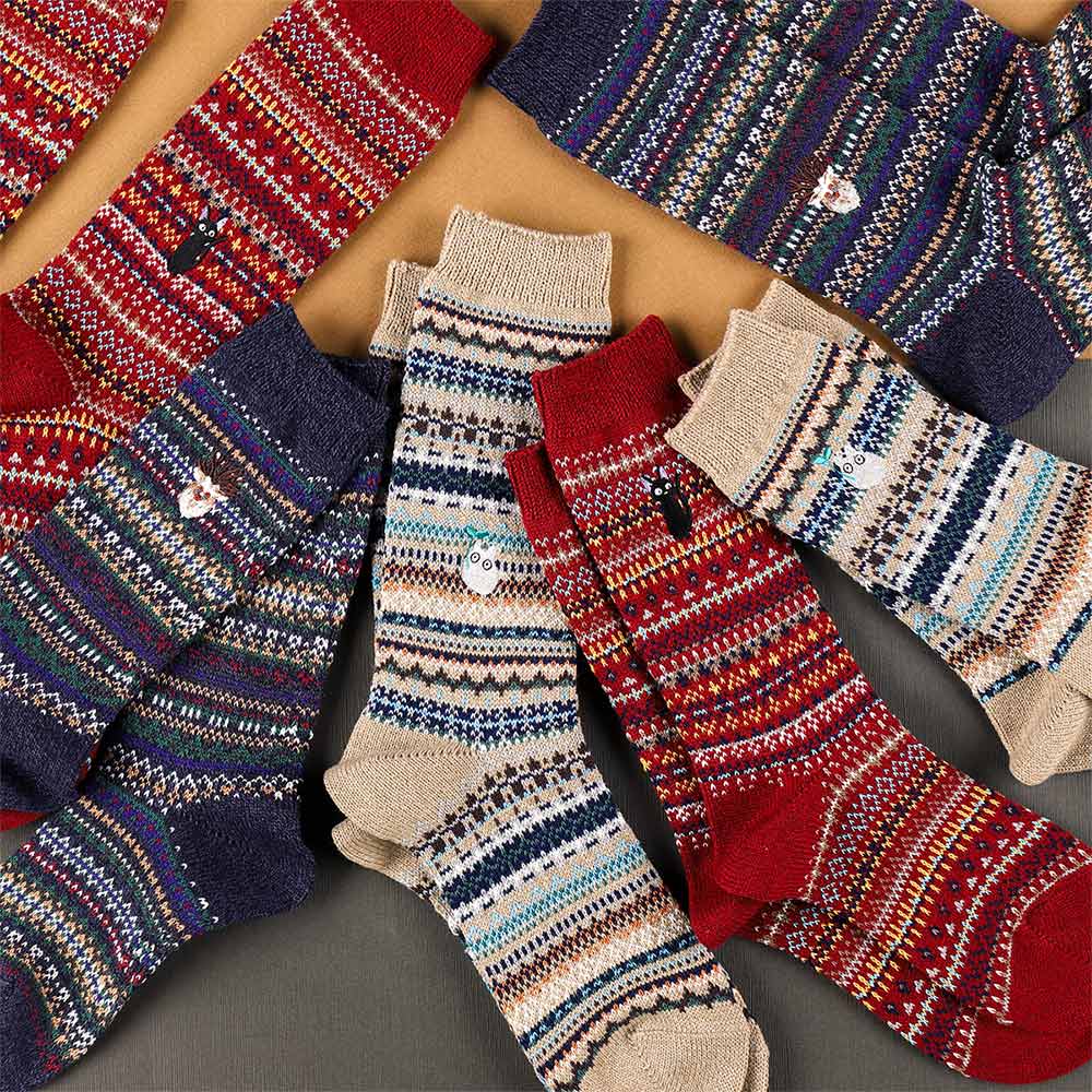 Kiki's Delivery Service Jiji Fair Isle Embroidered Socks 25-27 cm - official view 3