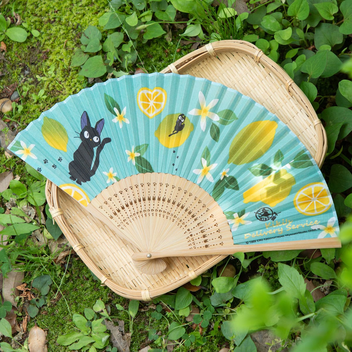 Kiki's Delivery Service Jiji Lemon Folding Fan - official view 1