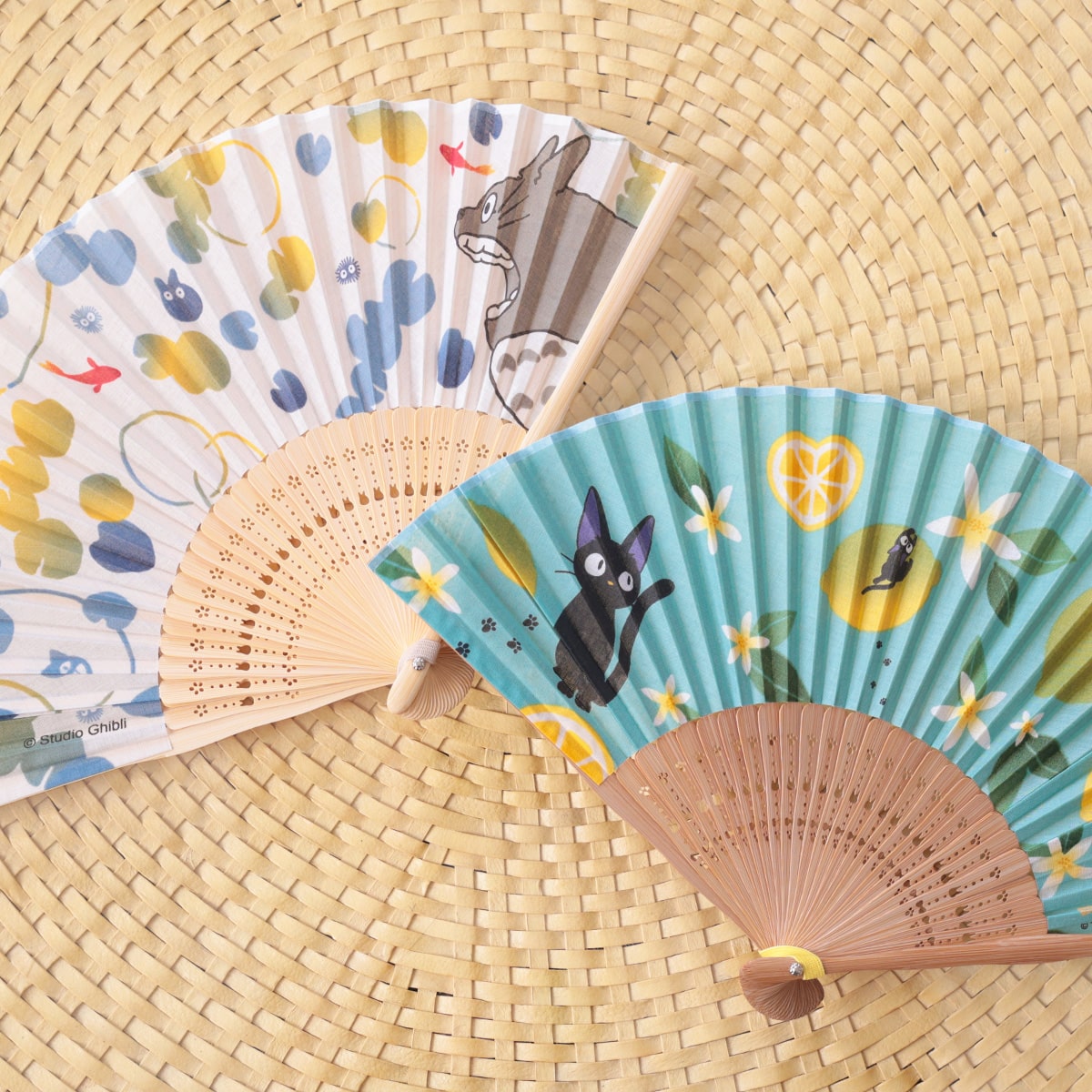 Kiki's Delivery Service Jiji Lemon Folding Fan - official view 10
