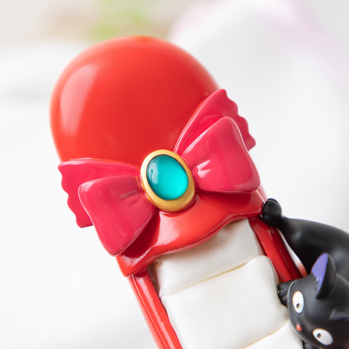 Kiki's Delivery Service Jiji Red Shoe Ring Stand - official view 3
