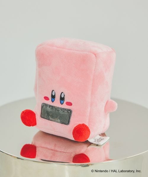Kirby mouthful mode pouch - official product photo 11