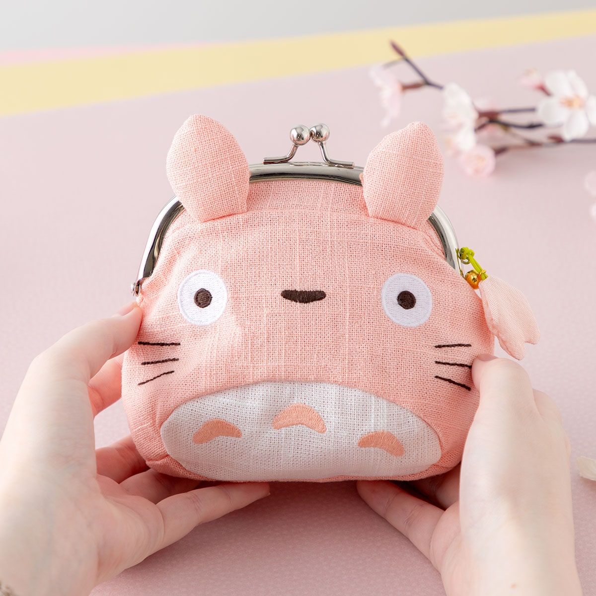 My Neighbor Totoro - Pink Totoro Clasp Purse - official view 4