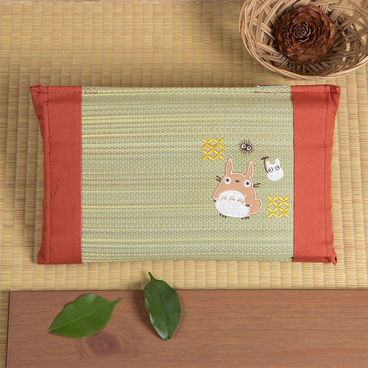 My Neighbor Totoro Retro Igusa Mini Flat Pillow - official view 1