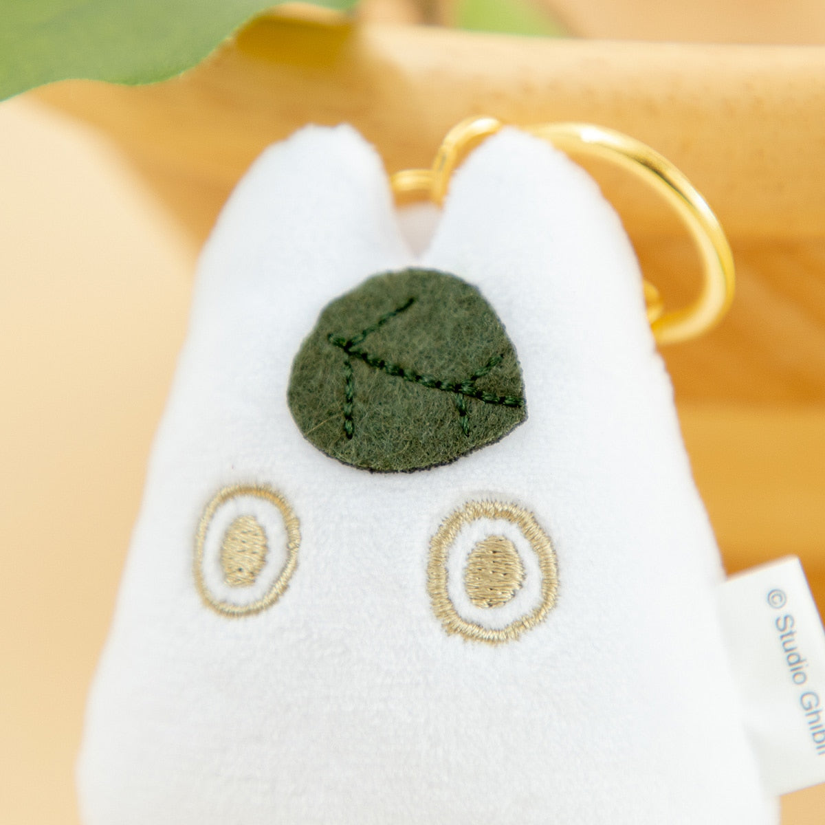 My Neighbor Totoro White Totoro Retractable Reel Mascot - official view 3