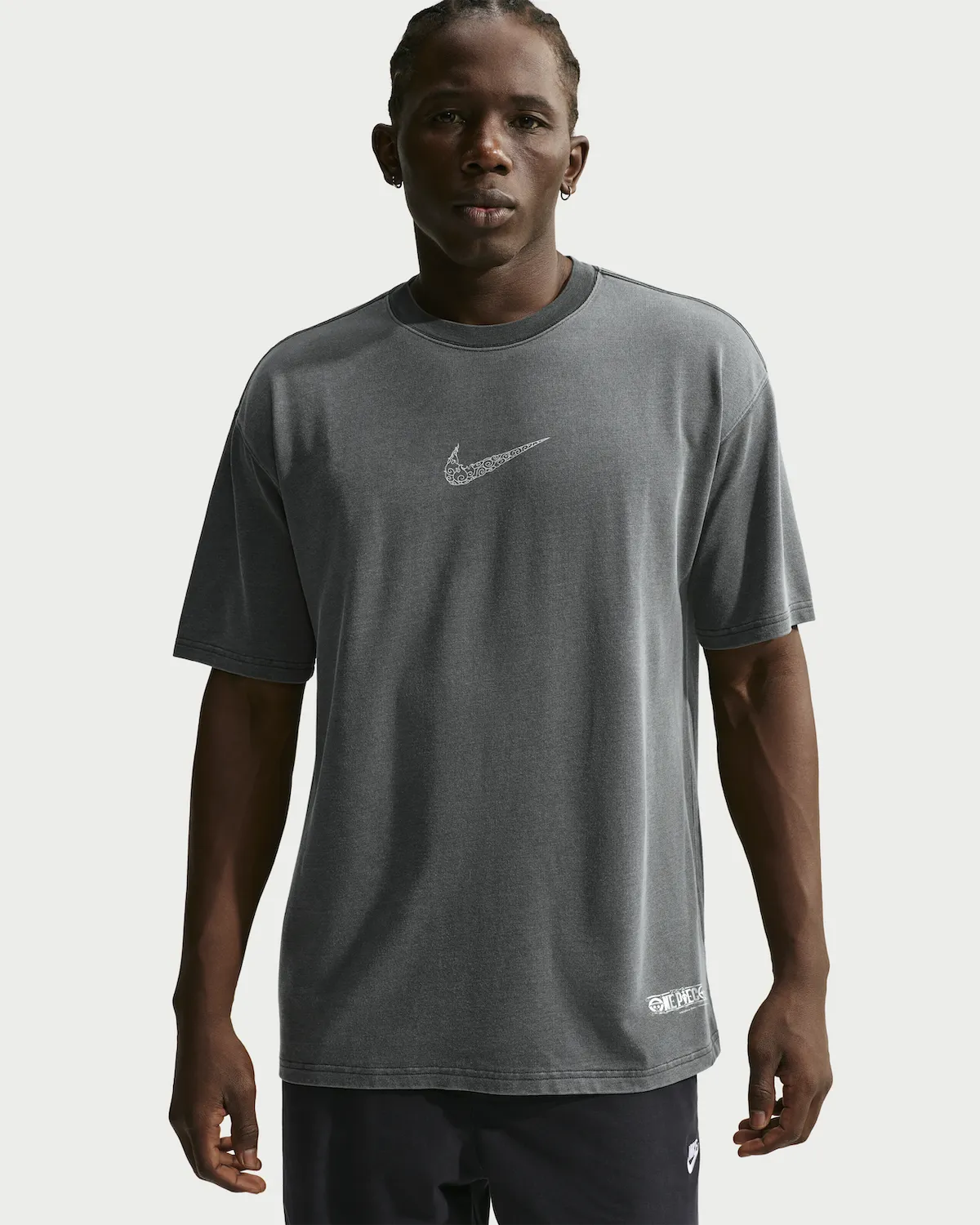ONE PIECE x Nike Collaboration - Nike Solo Swoosh T-Shirt Gum Gum Battle Axe (2 Types)