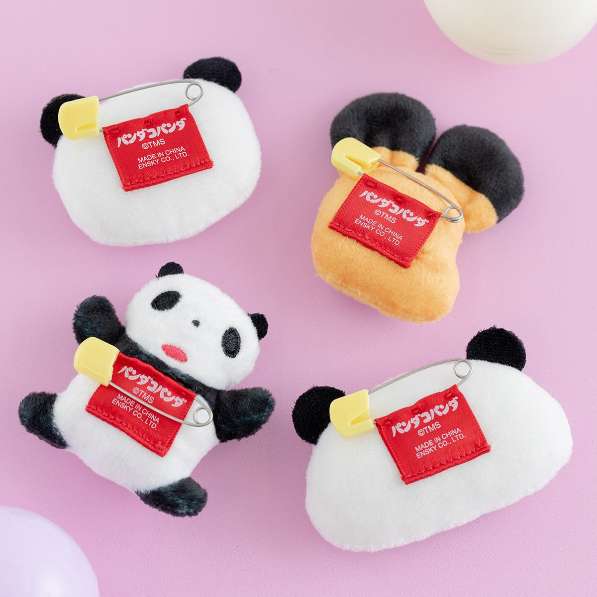 Panda! Go Panda! Fluffy Badge - Tora-chan Tiger Cub - official view 7