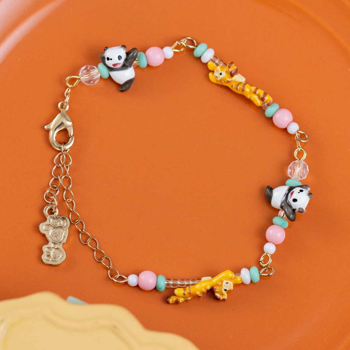 Panda! Go Panda! Meeting Tora-chan Bracelet - official view 2