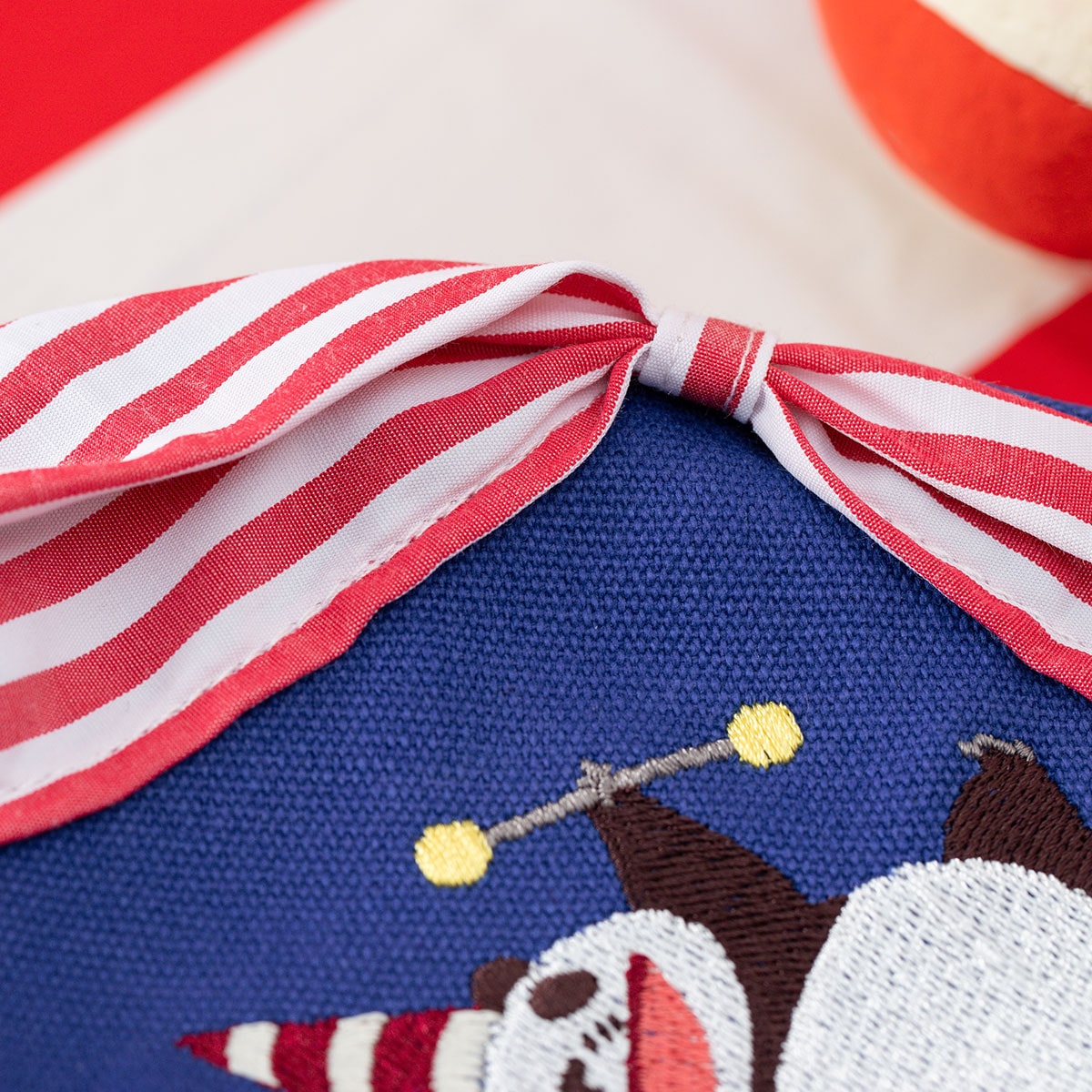 Panda! Go Panda! Rainy-Day Circus Tent Pouch - official view 5