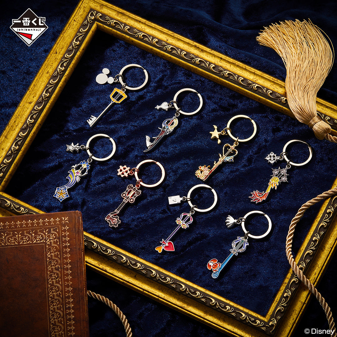ICHIBAN KUJI KINGDOM HEARTS LINKING HEARTS G PRIZE - Keyblade Charm Collection SPECIAL SET 8 Pcs
