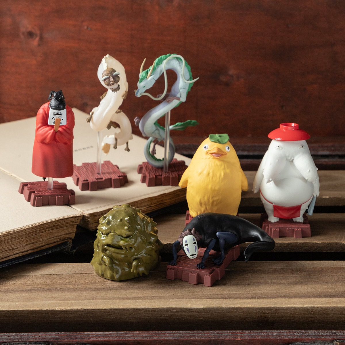 Spirited Away - Gods Pose Collection DX, Sealed Box of 8 - RANDOM - official view 5