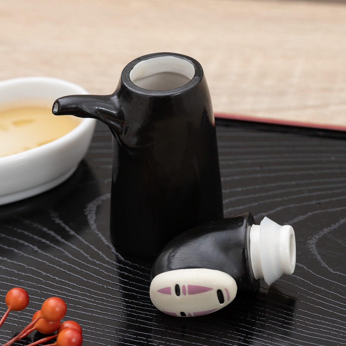 Spirited Away No-Face Soy Sauce Dispenser - official view 6
