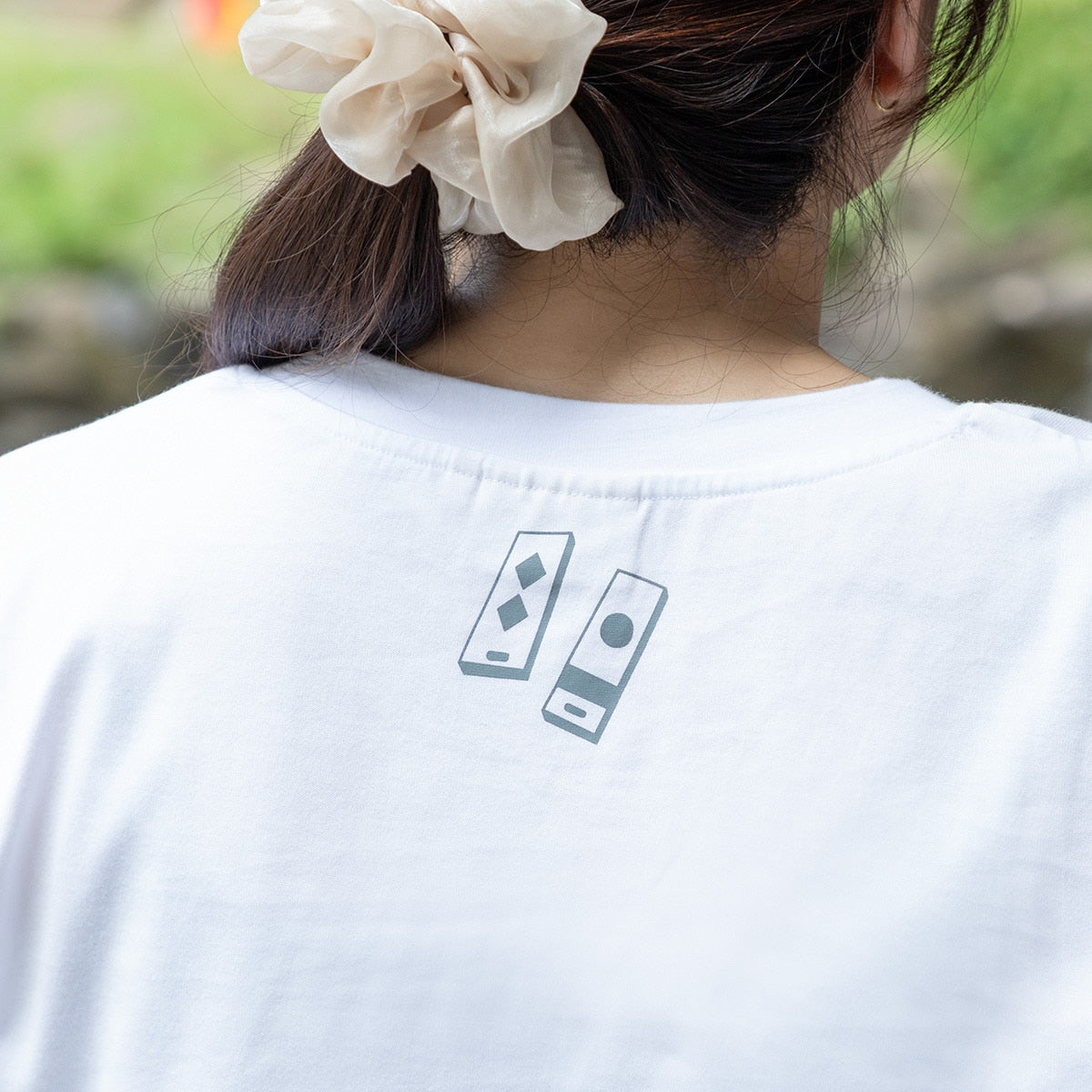 Spirited Away No-Face Stamp T-Shirt - White - official view 3