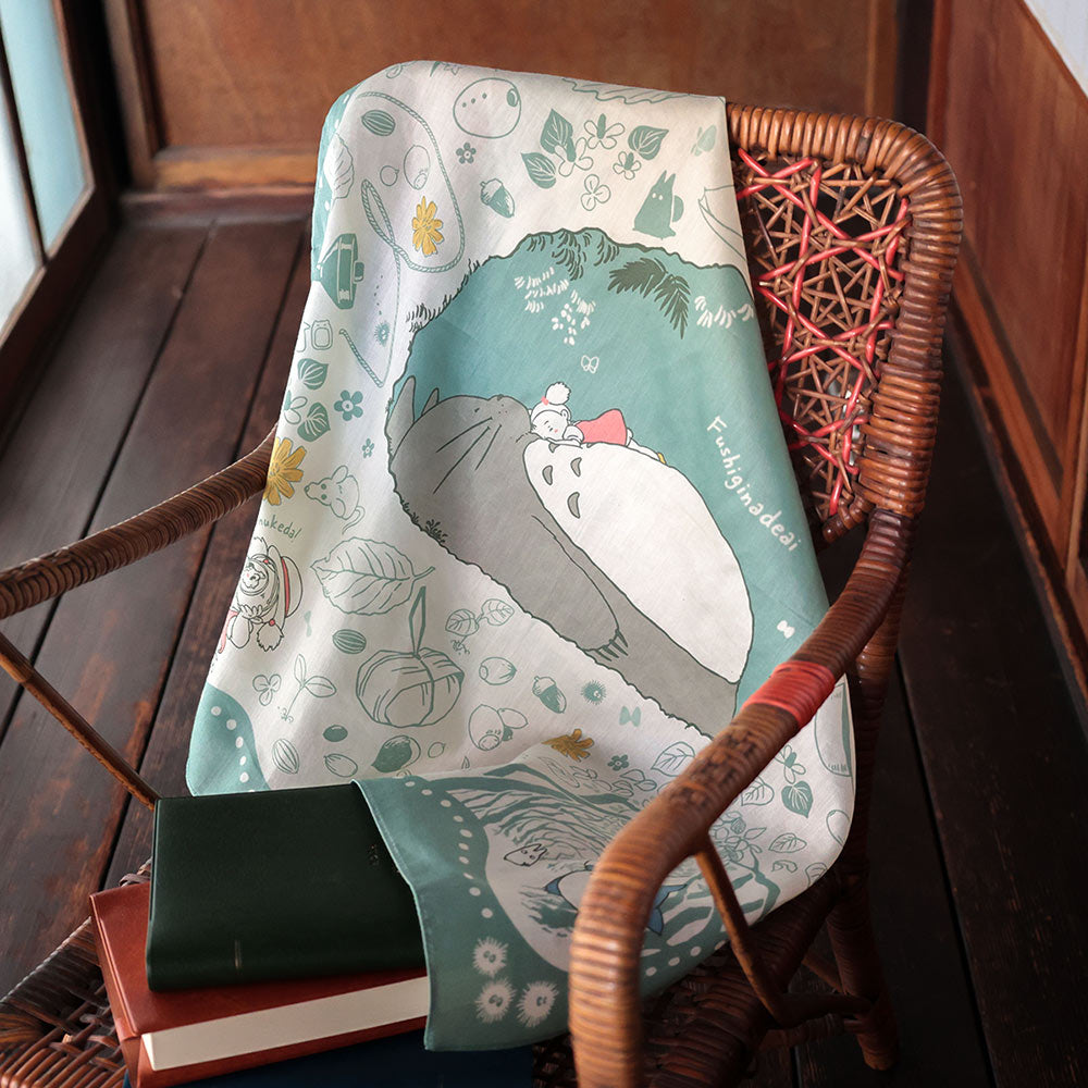 Studio Ghibli Large Illustrated Cotton Handkerchiefs (2 Types) - Totoro - Mysterious Encounter - official view 2