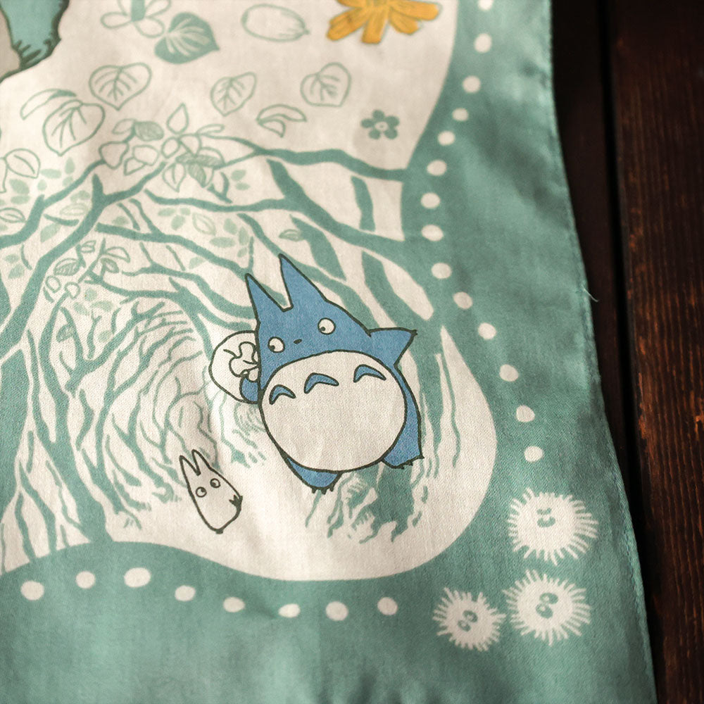 Studio Ghibli Large Illustrated Cotton Handkerchiefs (2 Types) - Totoro - Mysterious Encounter - official view 3