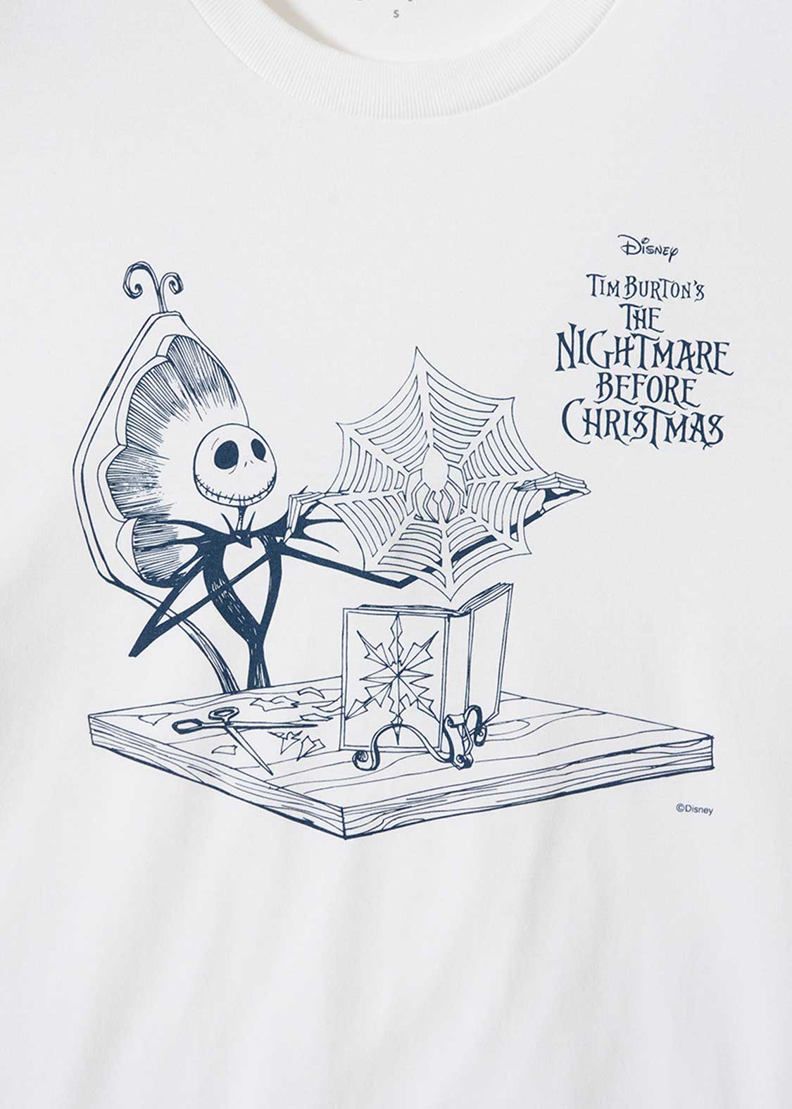The Nightmare Before Christmas Graniph Christmas Research T-shirt, official product photo 4