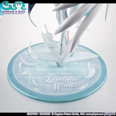 Mobile Suit Gundam 45th Anniversary x Hatsune Miku Lucrea - Hatsune Miku x Wing Gundam Zero EW