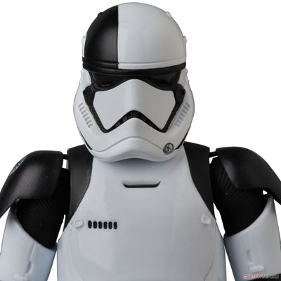MAFEX No.069 - FIRST ORDER STORMTROOPER EXECUTIONER