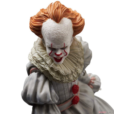 MAFEX No.093 - PENNYWISE